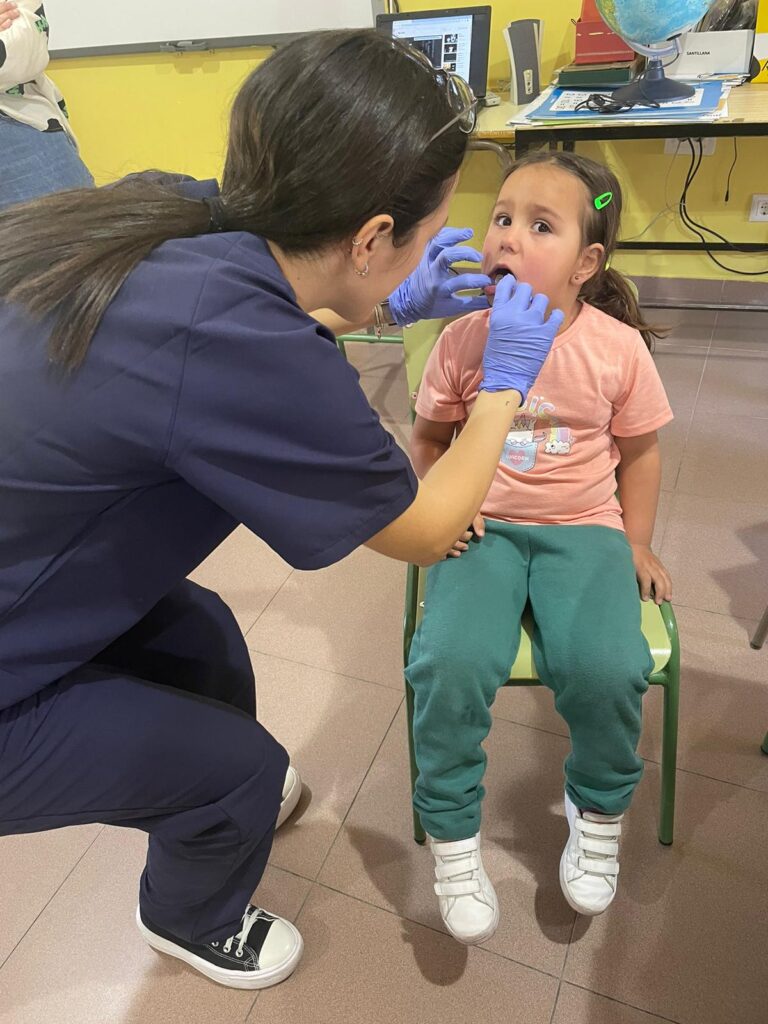 Odontología para niños: prevención y tratamientos en Clínica Dental Castilla